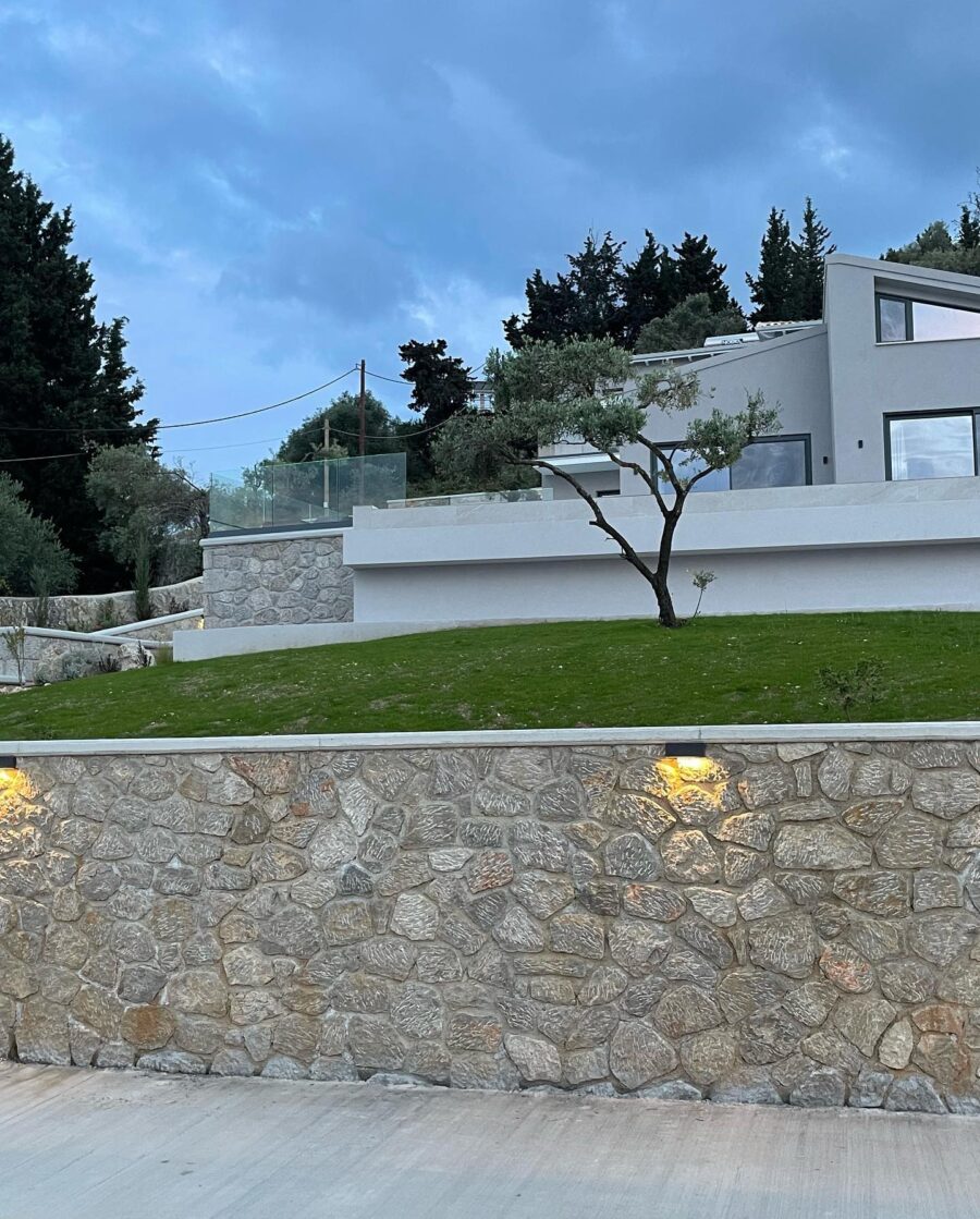 Πατητητές σε Διάφορα Έργα